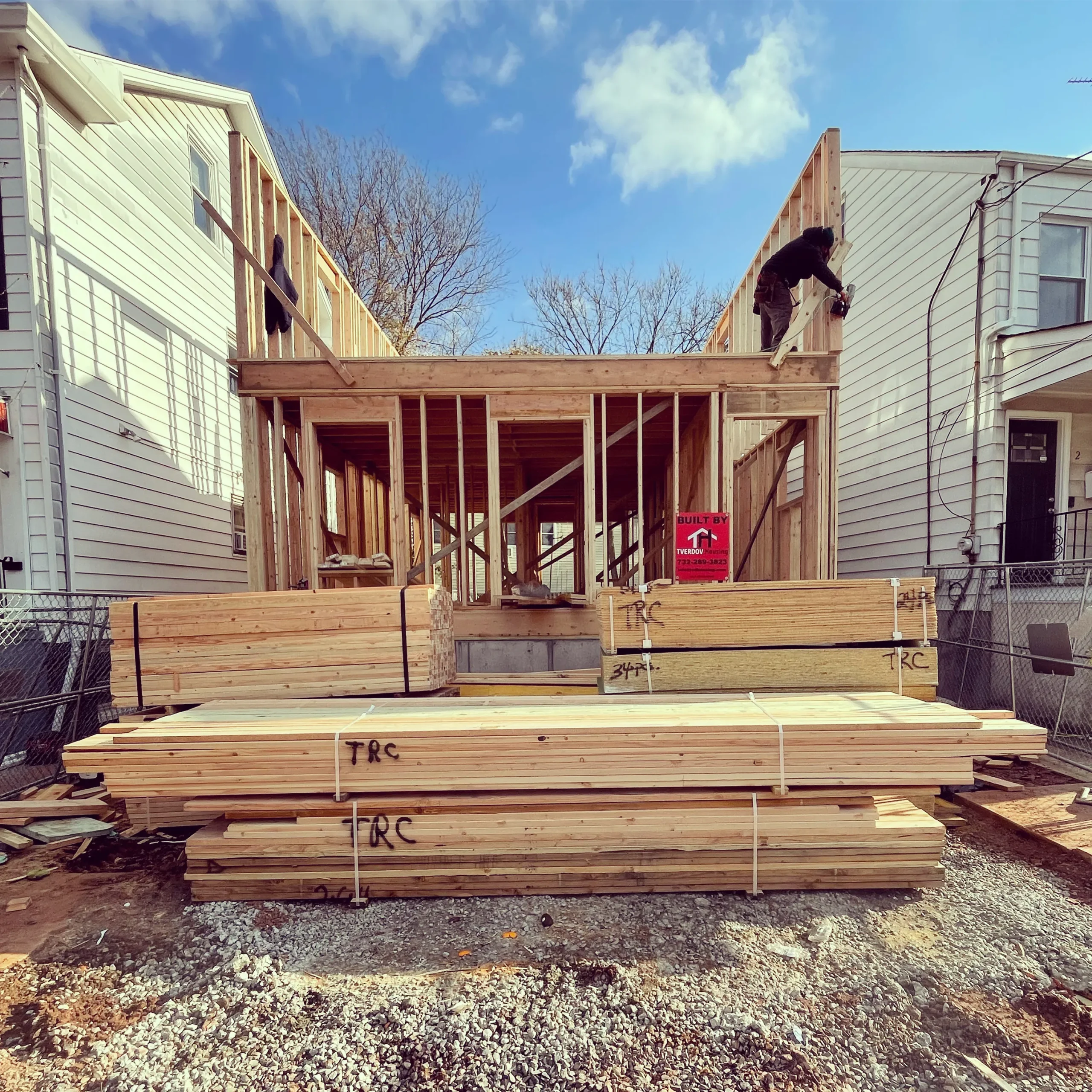 B8569881-3105-4BE3-BD59-28FB3B888DBD